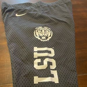 Ladies Nike LSU leggings- size Large